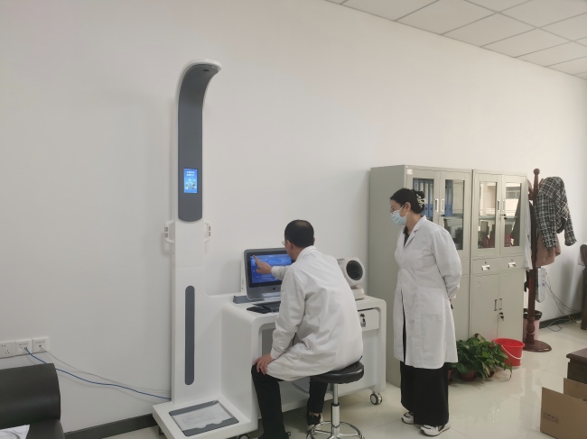 智能康健体检一体机