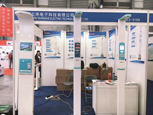 �������س�