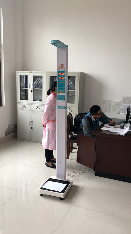 �������س�