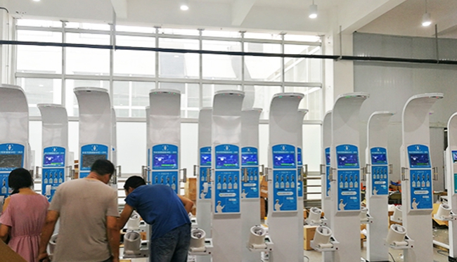 �������س�