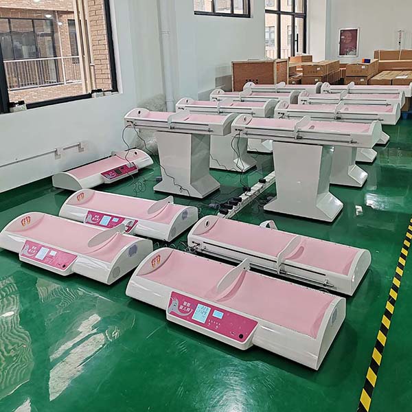 婴儿身高体重秤