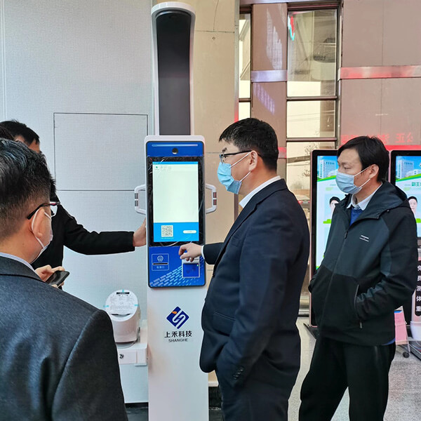 多功效身高体重脂肪血压一体机