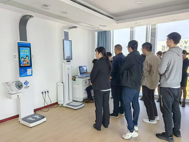 �й���ͨ�ɹ�̫���ɼ���61999(�й�)�����޹�˾���ܿ������һ���